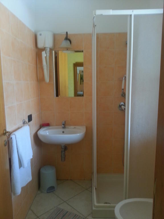 Hotel Mistef Фалерна Номер фото